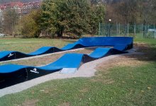 Pumptrack za blokami